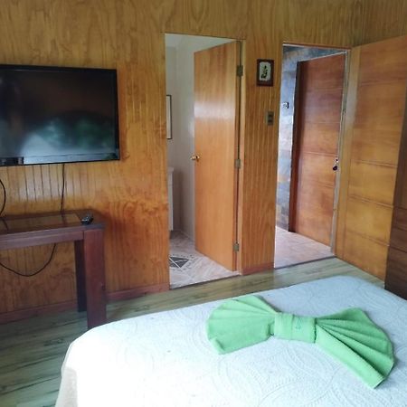 Hostal Avareipua Hanga Roa Extérieur photo