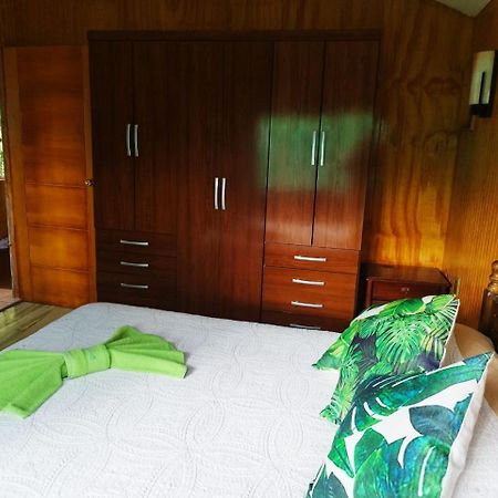 Hostal Avareipua Hanga Roa Extérieur photo