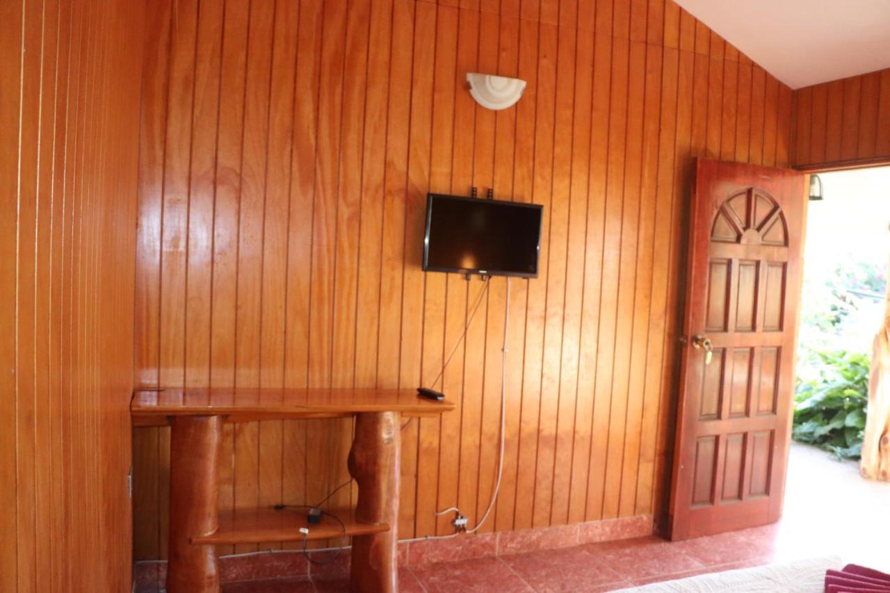 Hostal Avareipua Hanga Roa Extérieur photo