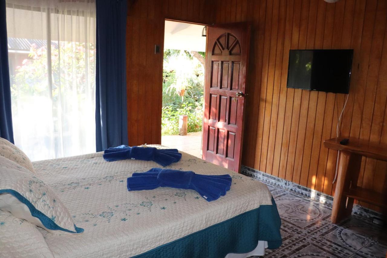 Hostal Avareipua Hanga Roa Extérieur photo