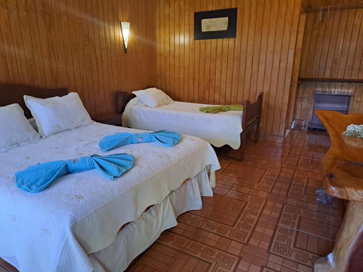 Hostal Avareipua Hanga Roa Extérieur photo