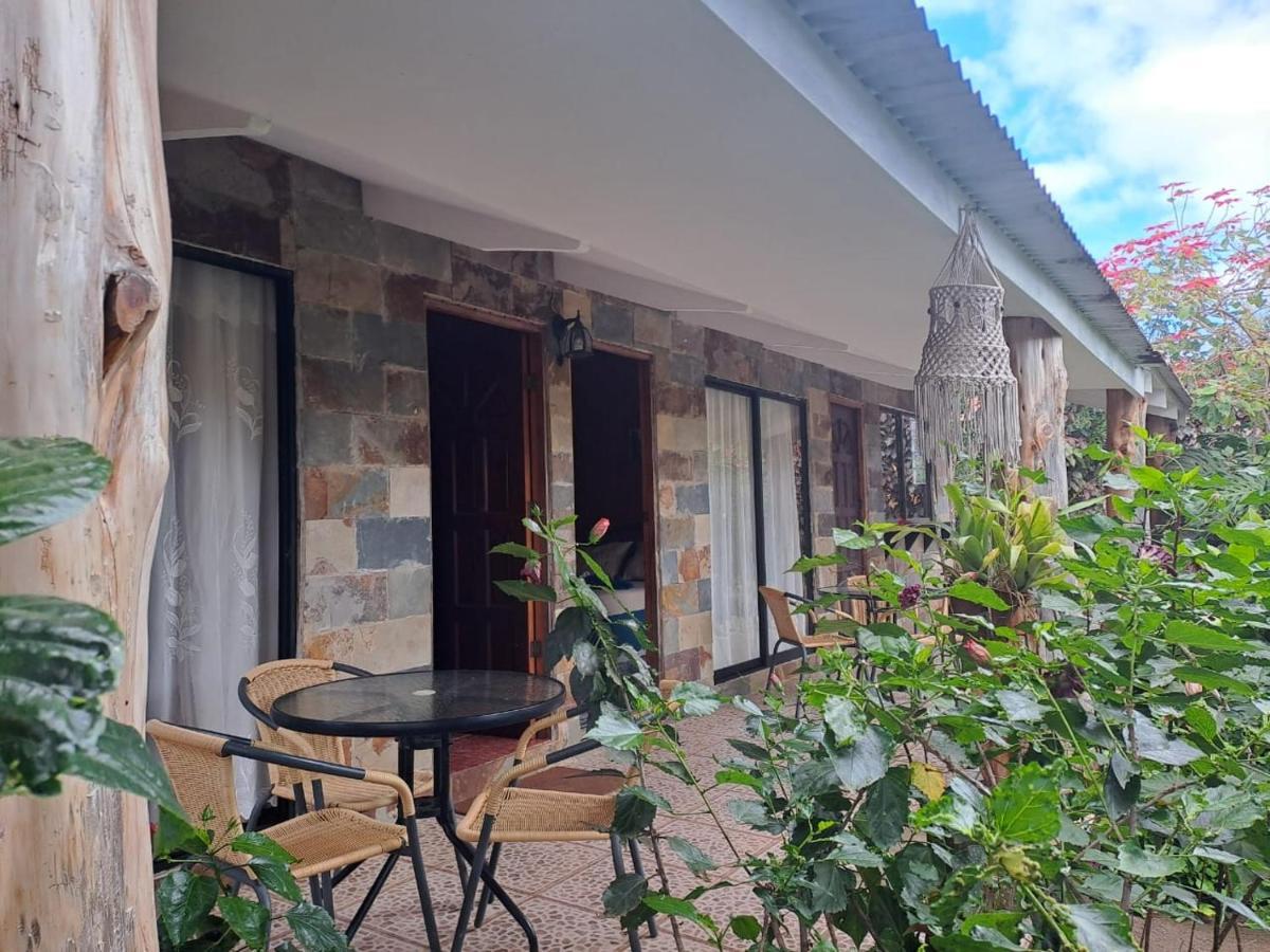 Hostal Avareipua Hanga Roa Extérieur photo