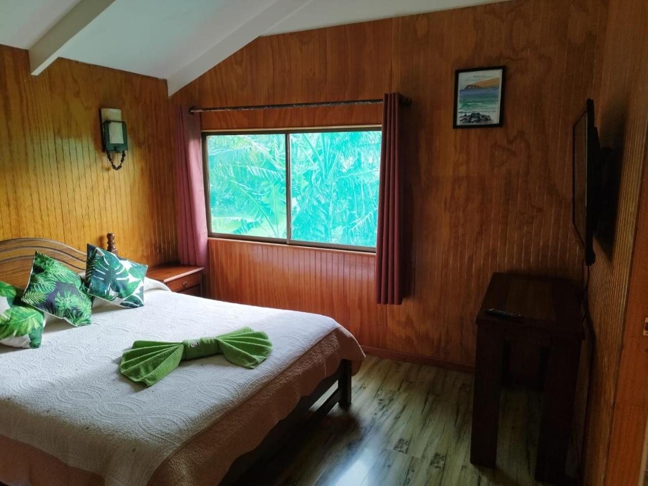 Hostal Avareipua Hanga Roa Extérieur photo